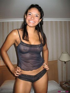 Ravissante maman mature cherche sur Var un mec pour un plan sexe